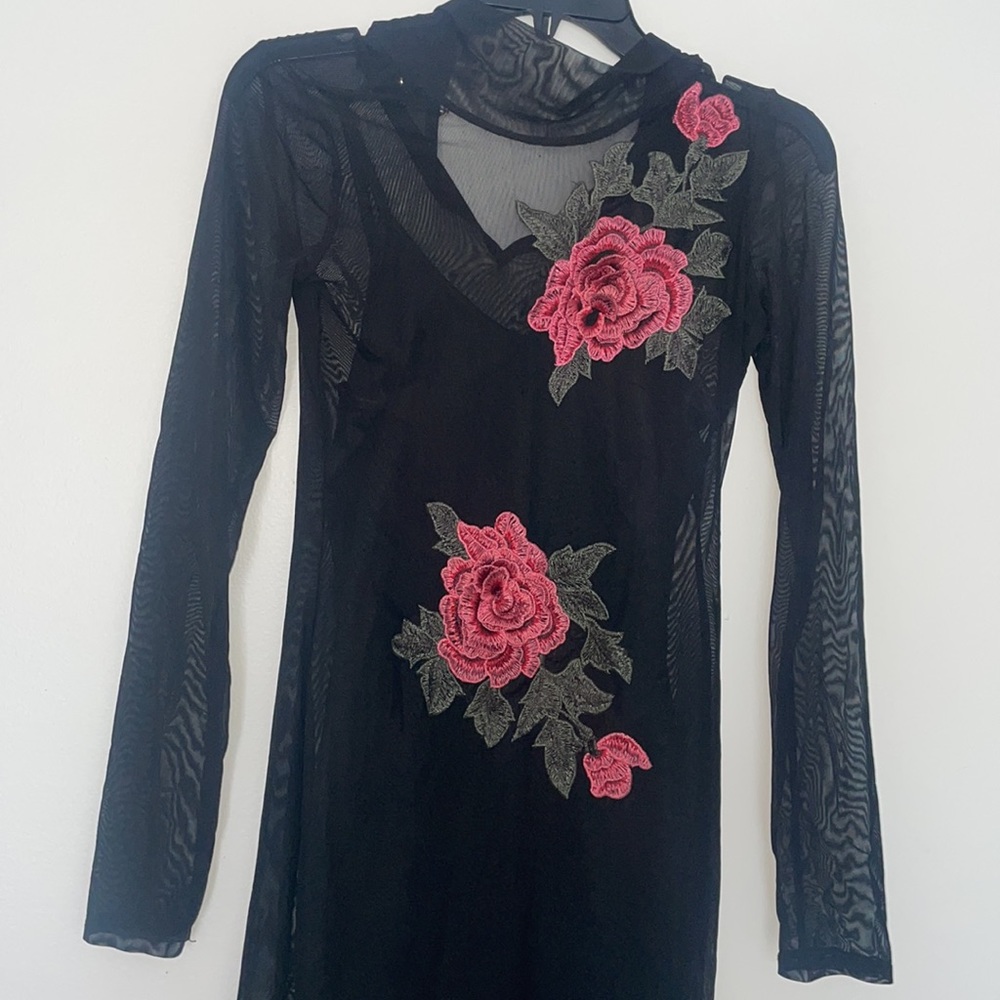 Dress - Picture 3 of 3